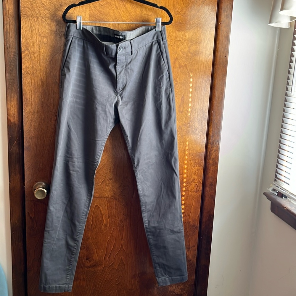 Men’s gray express khakis skinny leg size 33 x 34